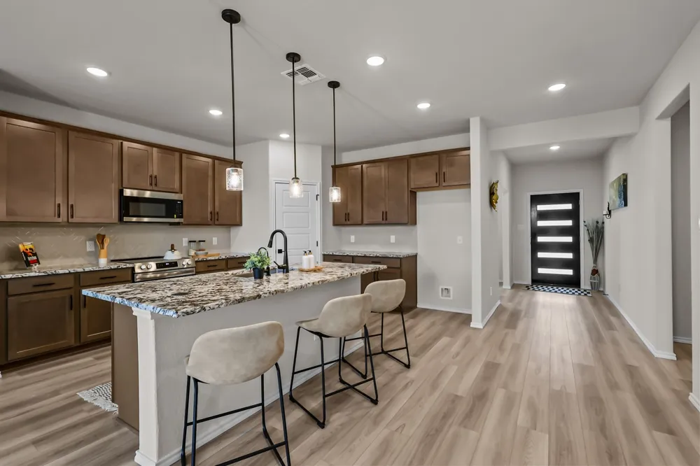 409 Jills Path Seguin, TX 78155