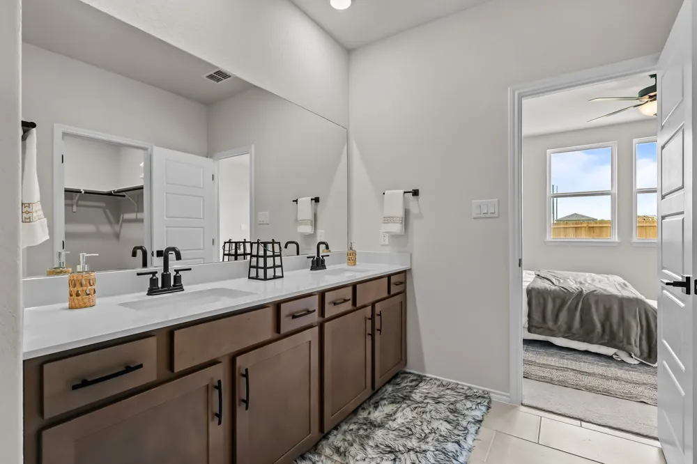 409 Jills Path Seguin, TX 78155