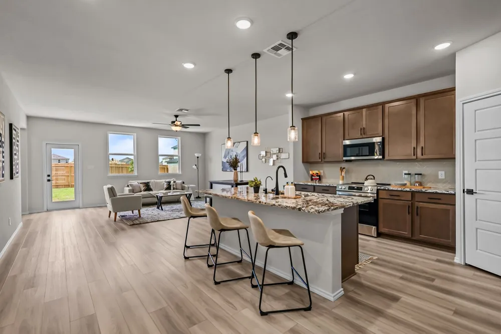 409 Jills Path Seguin, TX 78155