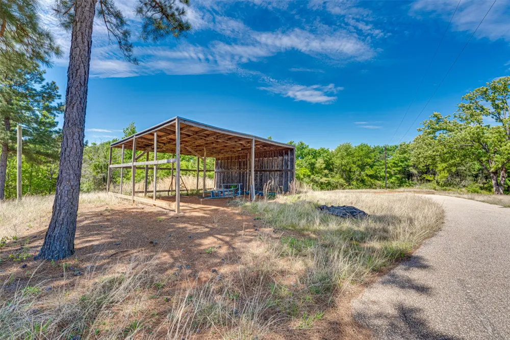 11088 County Road 334 Tyler, TX 75708