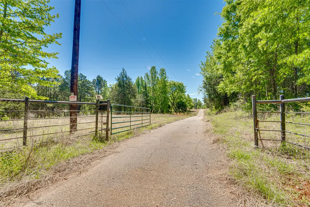 11088 County Road 334 Tyler, TX 75708