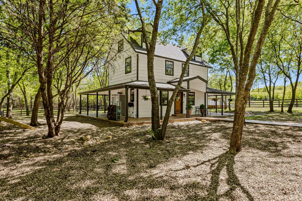 1111 Fm  151 Trenton, TX 75490