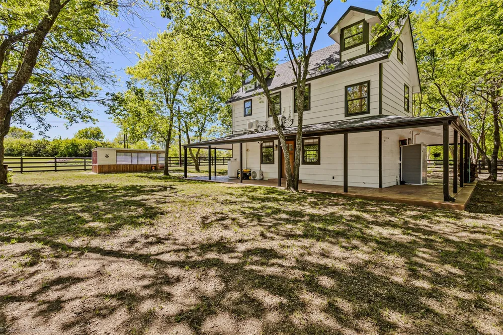 1111 Fm  151 Trenton, TX 75490