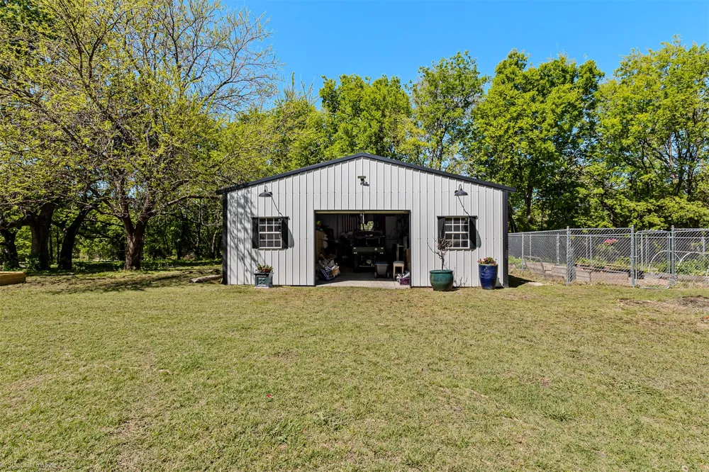 1111 Fm  151 Trenton, TX 75490