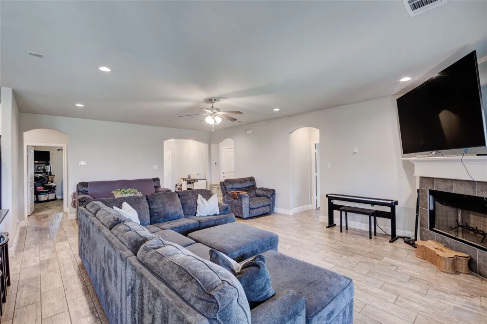 1408 Eagle Nest Drive Pelican Bay, TX 76020