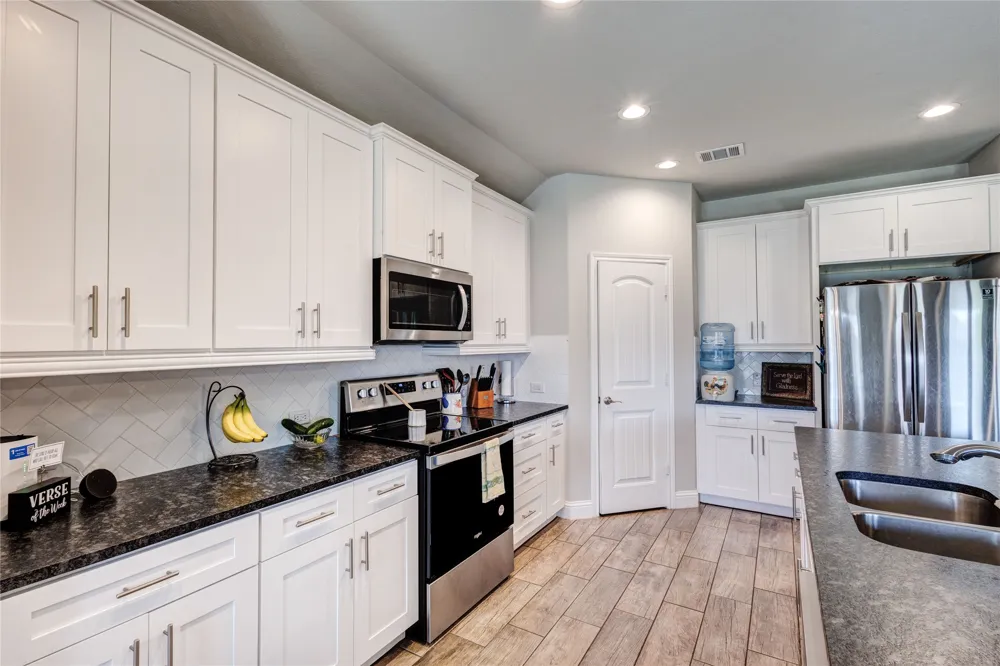 1408 Eagle Nest Drive Pelican Bay, TX 76020