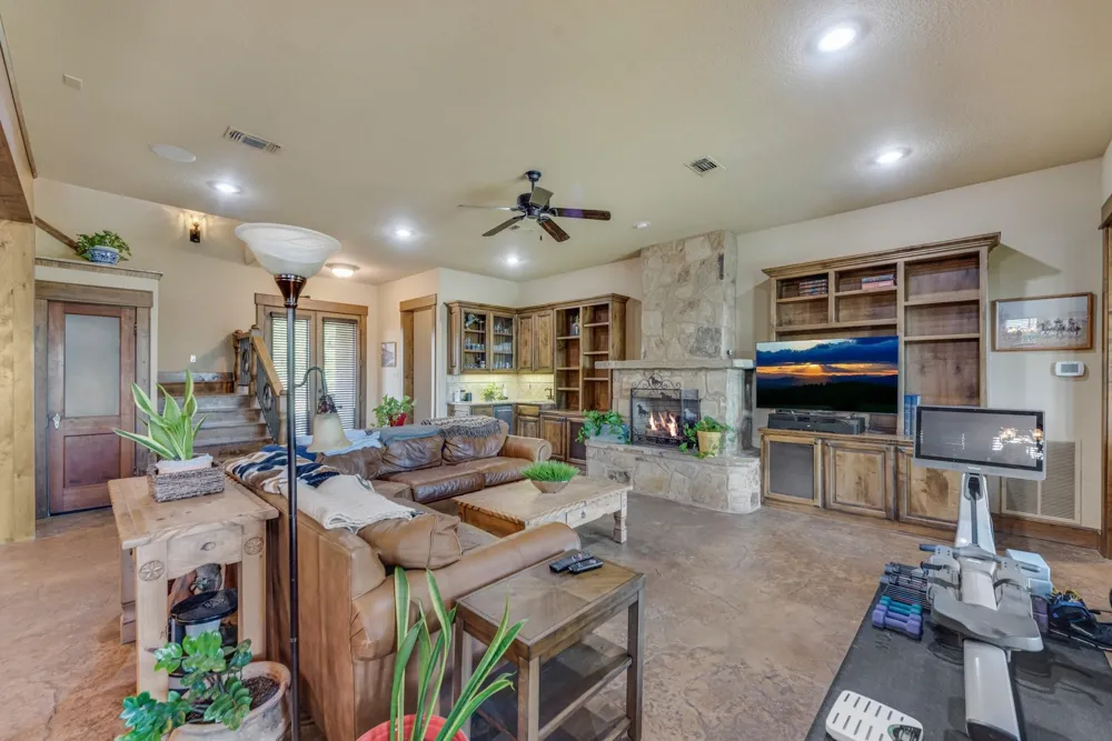 23115 S State Highway 78 Leonard, TX 75452