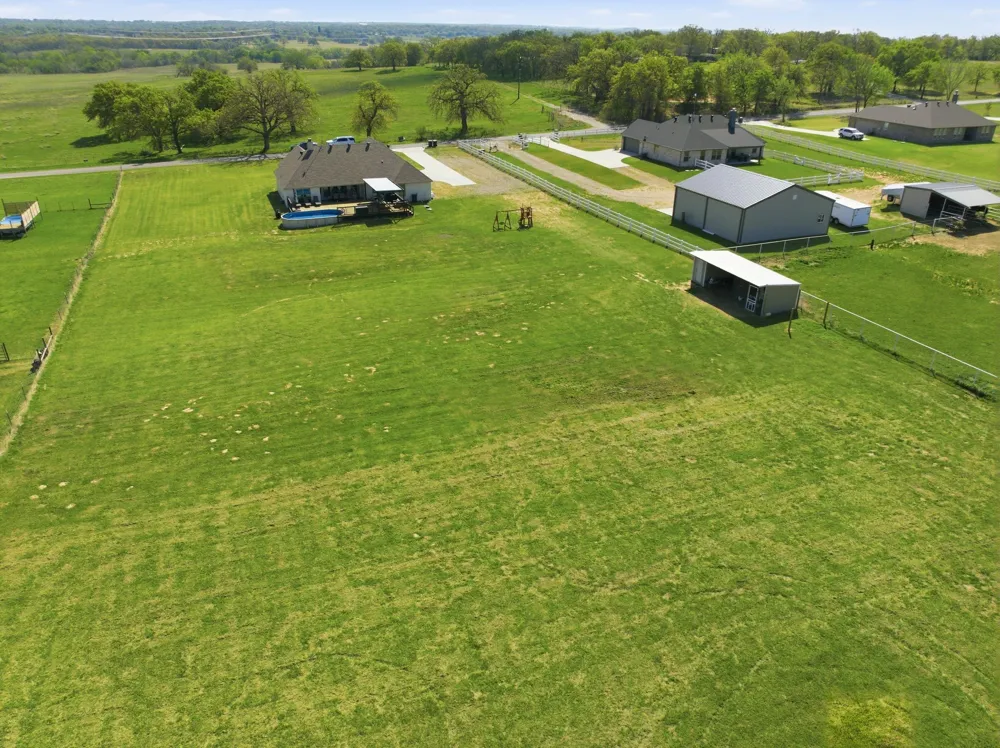 185 Stanley Lane Poolville, TX 76487