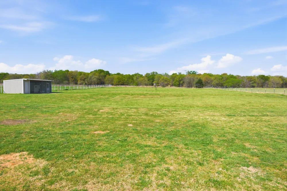 185 Stanley Lane Poolville, TX 76487