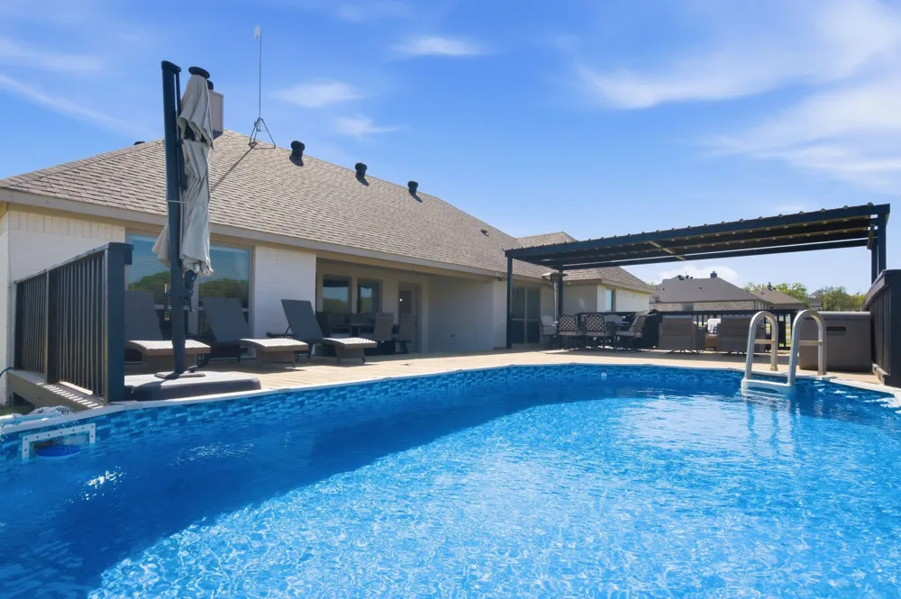185 Stanley Lane Poolville, TX 76487