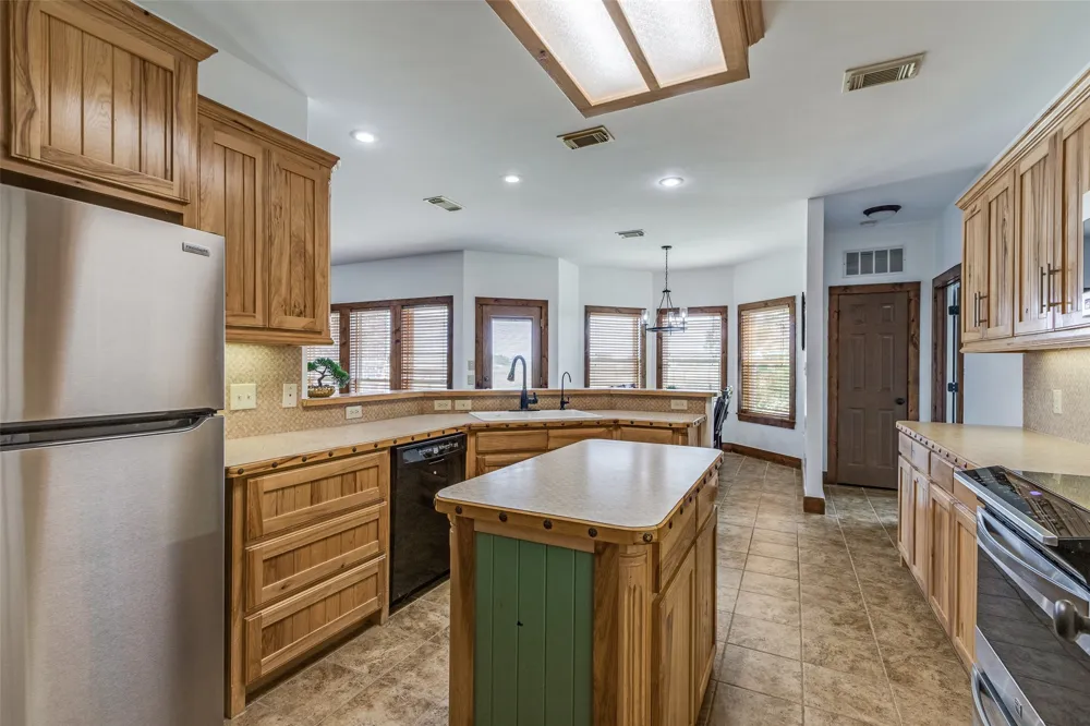 11744 Foutch Road Pilot Point, TX 76258