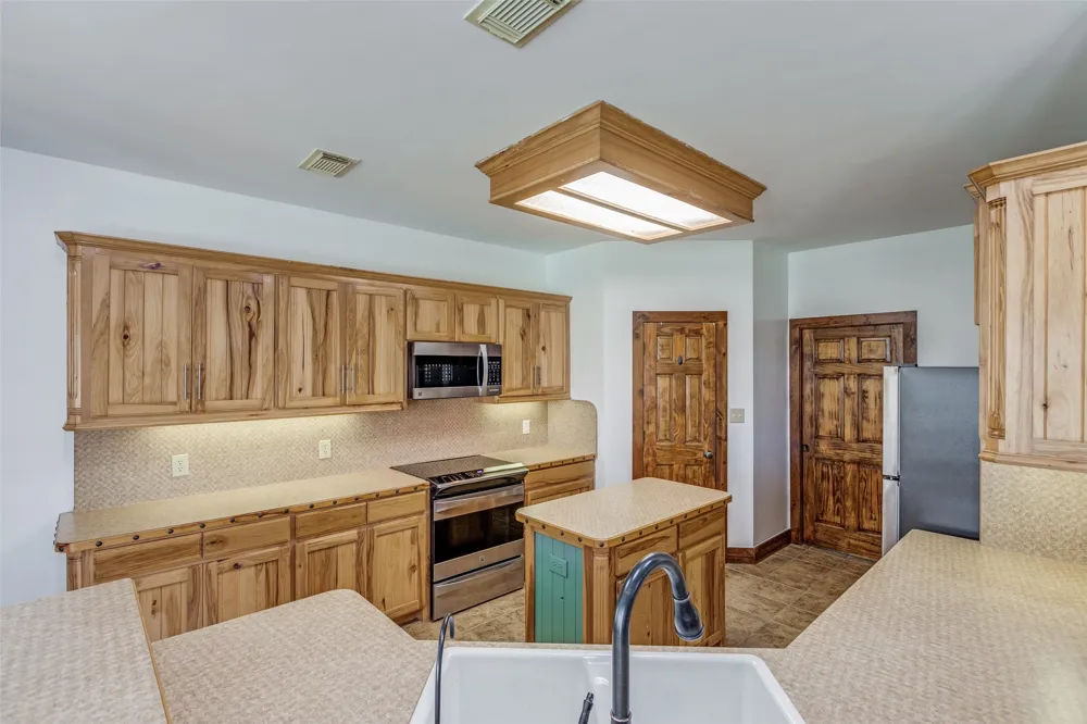 11744 Foutch Road Pilot Point, TX 76258