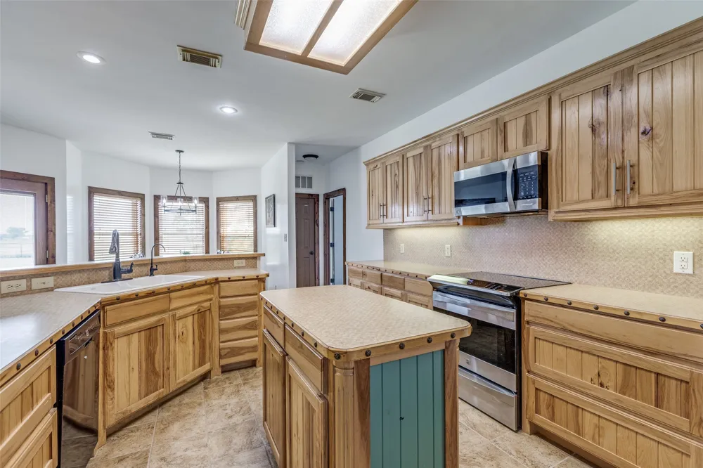 11744 Foutch Road Pilot Point, TX 76258