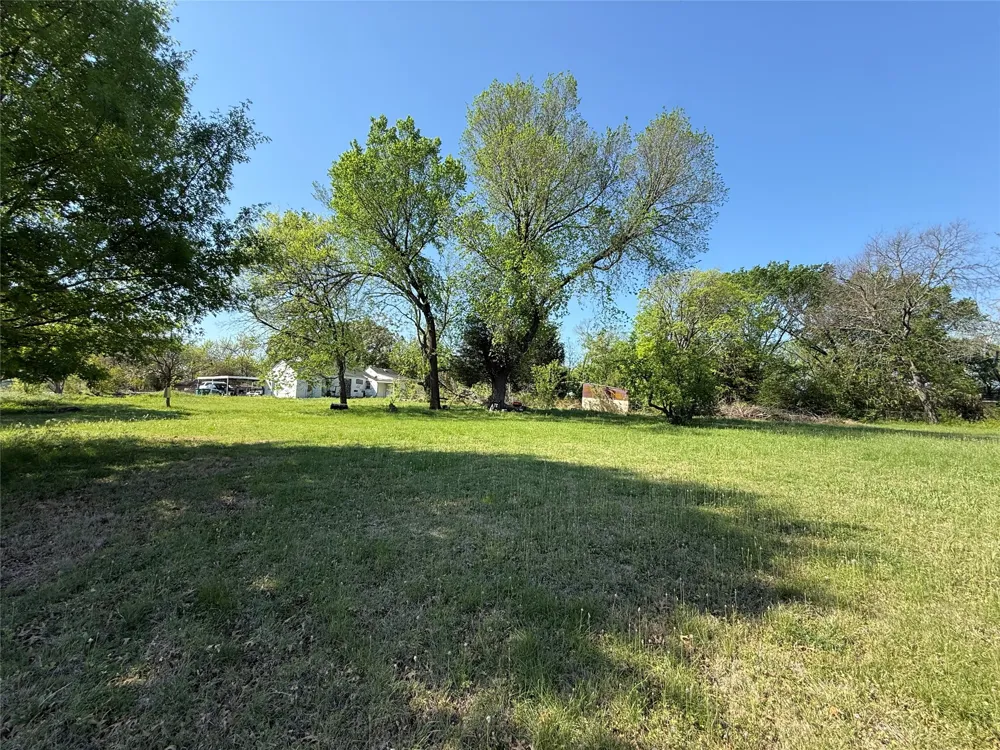 243 Walnut Street Wilmer, TX 75172