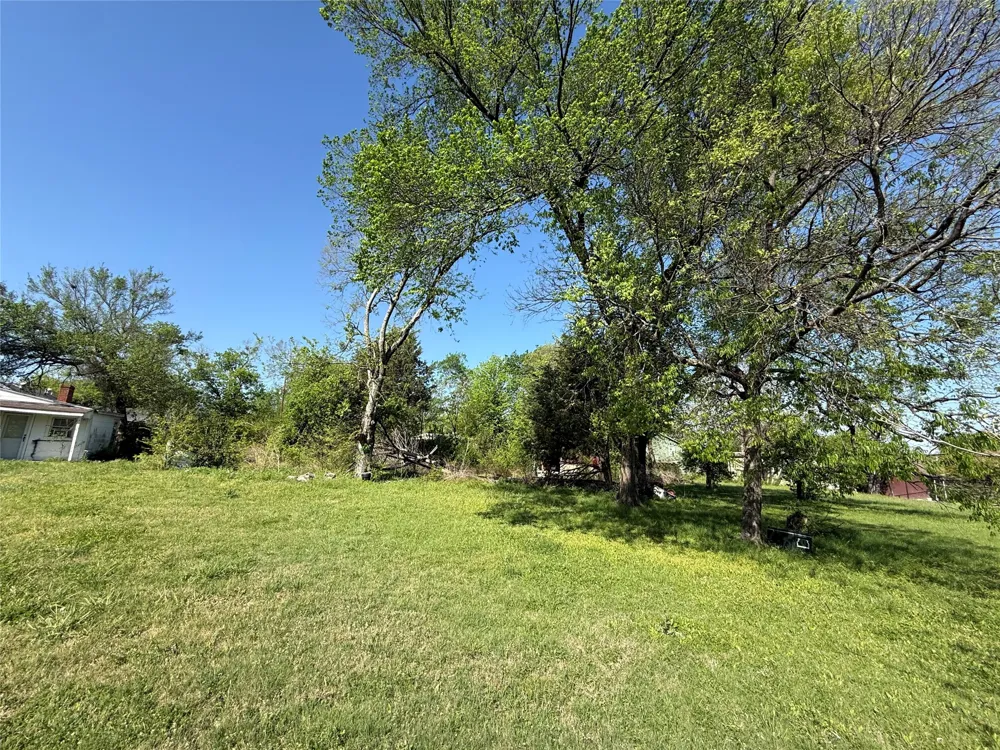 243 Walnut Street Wilmer, TX 75172