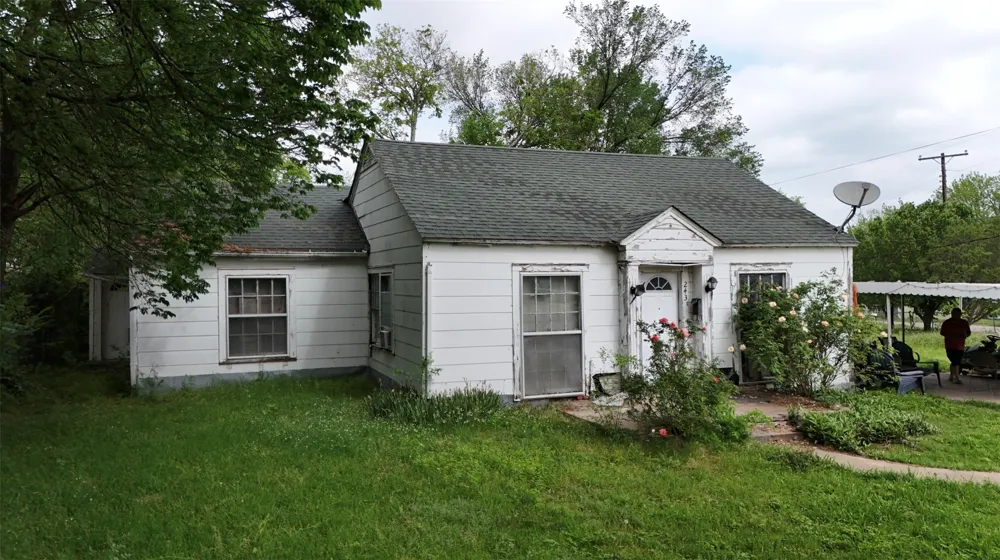 243 Walnut Street Wilmer, TX 75172