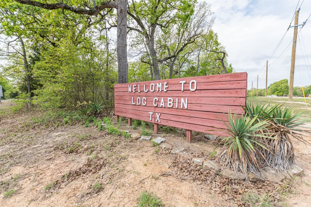 13995 E Travis Lane Log Cabin, TX 75148