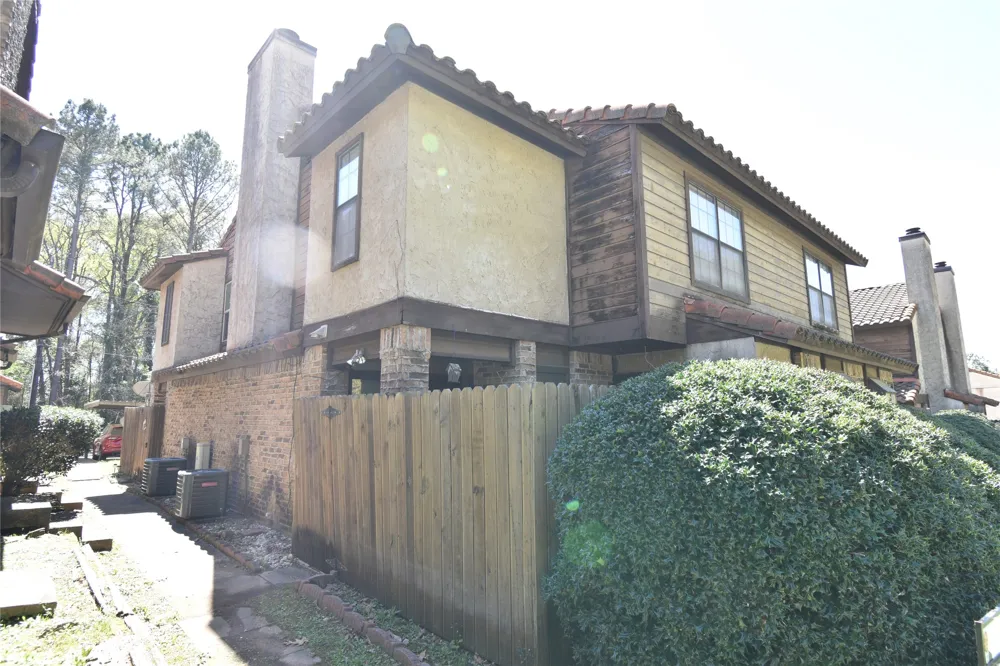 5454 Financial Plaza #13C Shreveport, LA 71129
