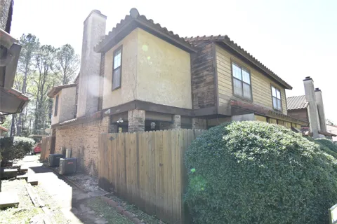 5454 Financial Plaza #13C