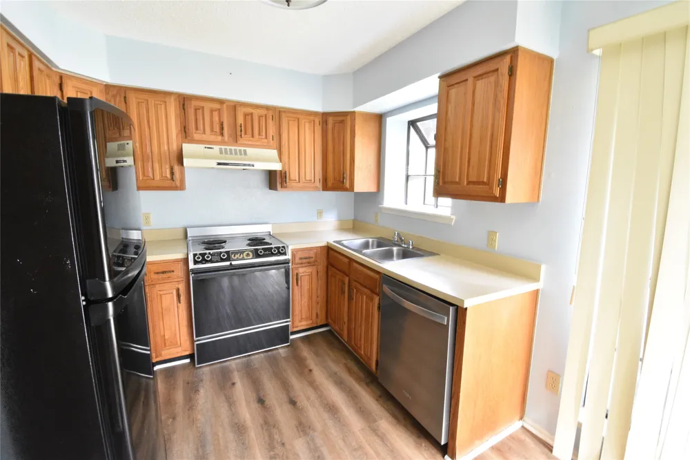 5454 Financial Plaza #13C Shreveport, LA 71129