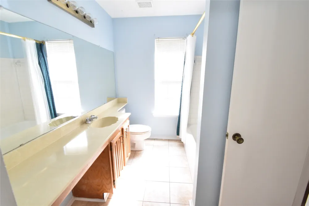 5454 Financial Plaza #13C Shreveport, LA 71129