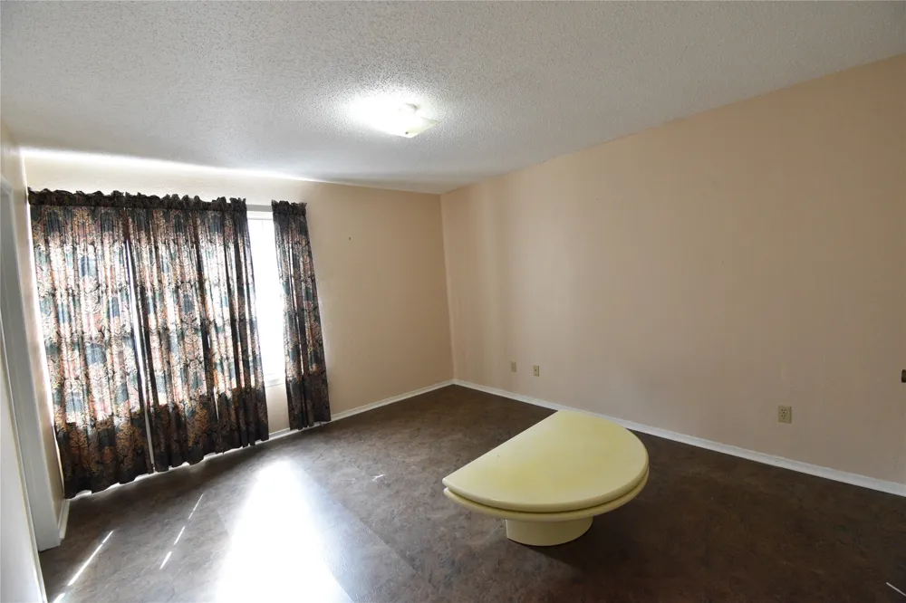 5454 Financial Plaza #13C Shreveport, LA 71129