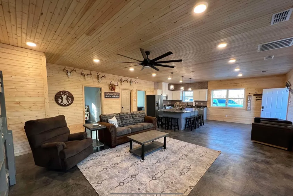 2409 County Road 2303 Lone Star, TX 75668