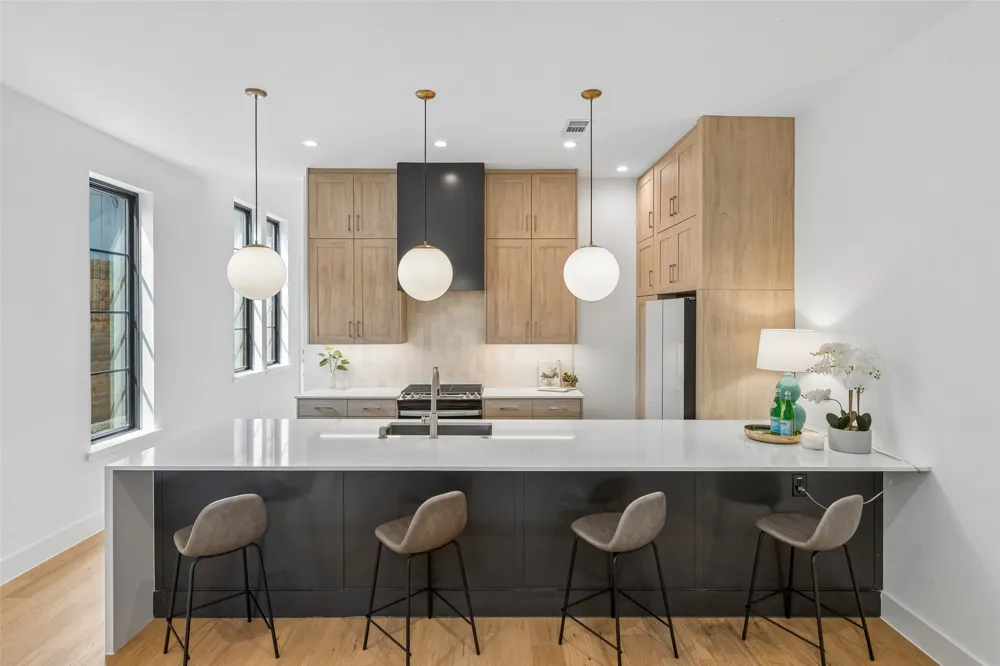 1228 Haines Avenue Dallas, TX 75208