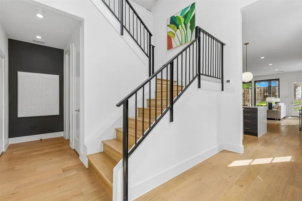 1228 Haines Avenue Dallas, TX 75208