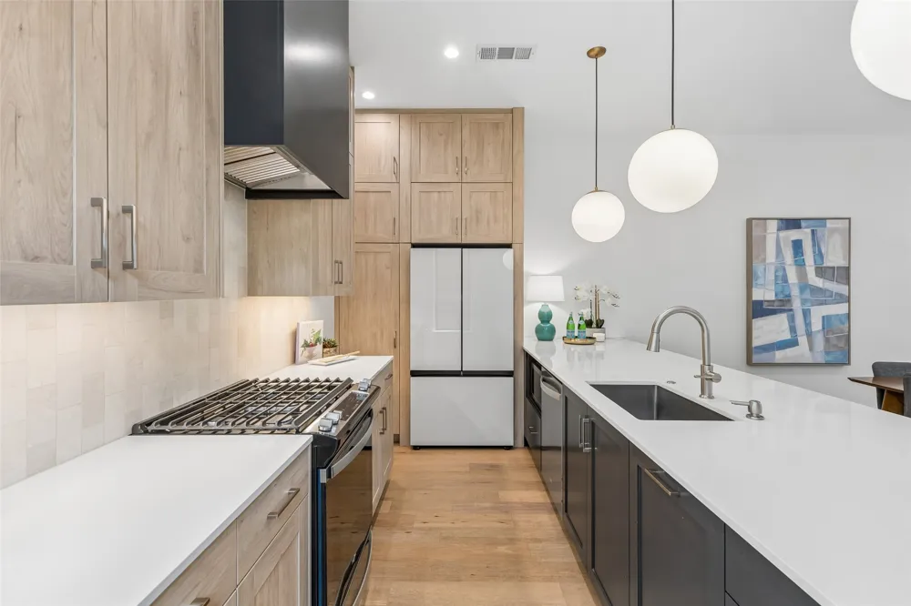 1228 Haines Avenue Dallas, TX 75208