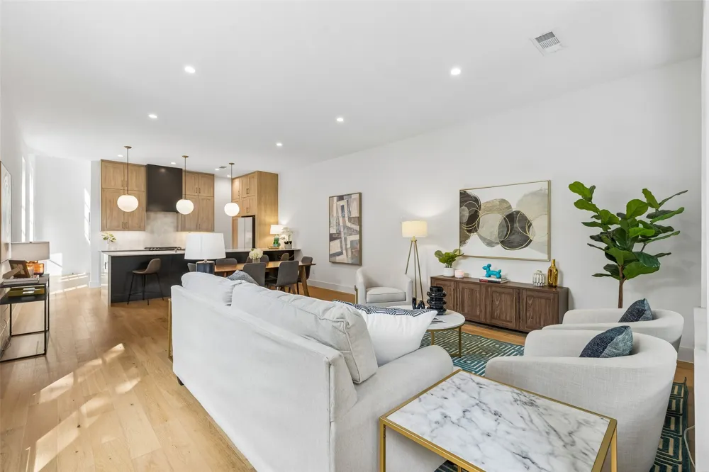 1228 Haines Avenue Dallas, TX 75208