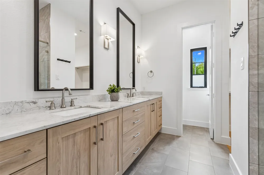 1228 Haines Avenue Dallas, TX 75208
