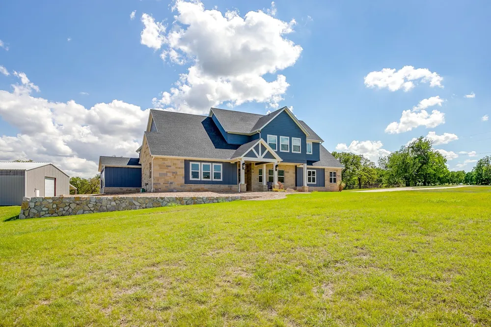 10535 County Road 146 Lipan, TX 76462
