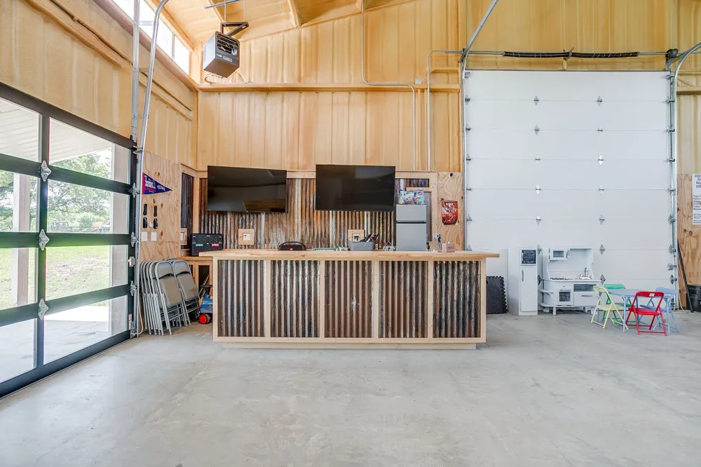 10535 County Road 146 Lipan, TX 76462