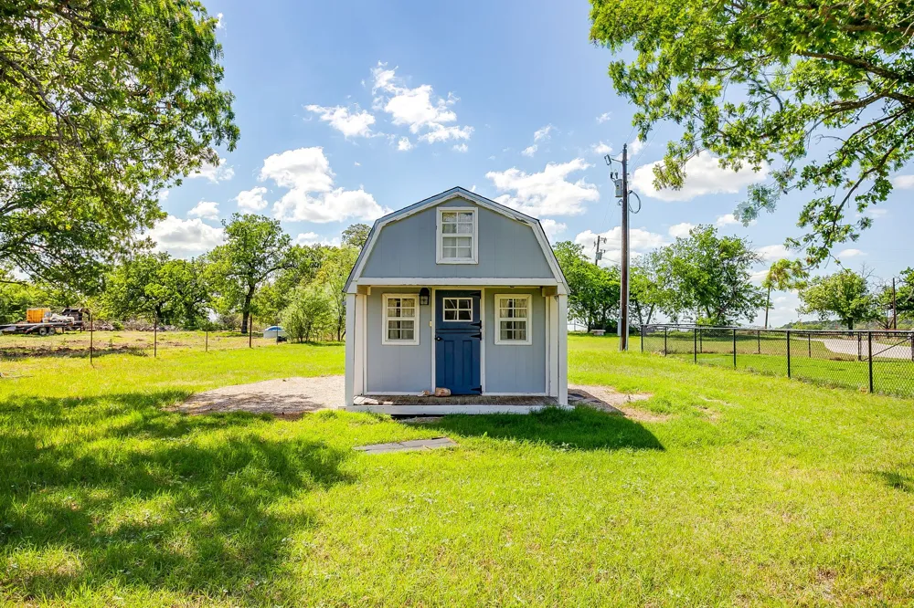 10535 County Road 146 Lipan, TX 76462