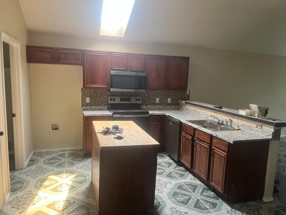 6002 Rising Meadow Drive Arlington, TX 76018