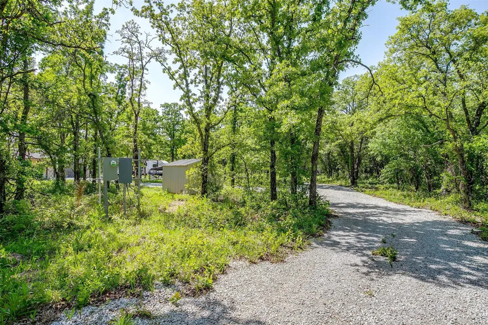 313 Broken Rd Road Perrin, TX 76486