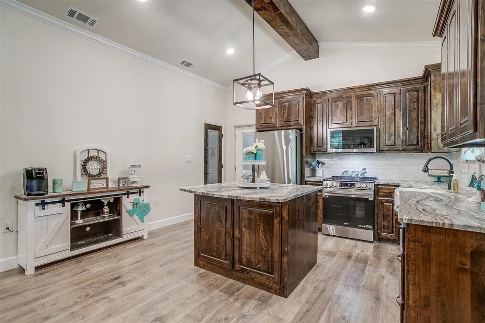 313 Broken Rd Road Perrin, TX 76486