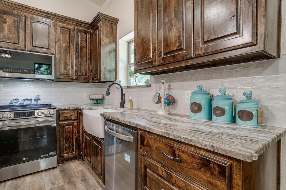 313 Broken Rd Road Perrin, TX 76486