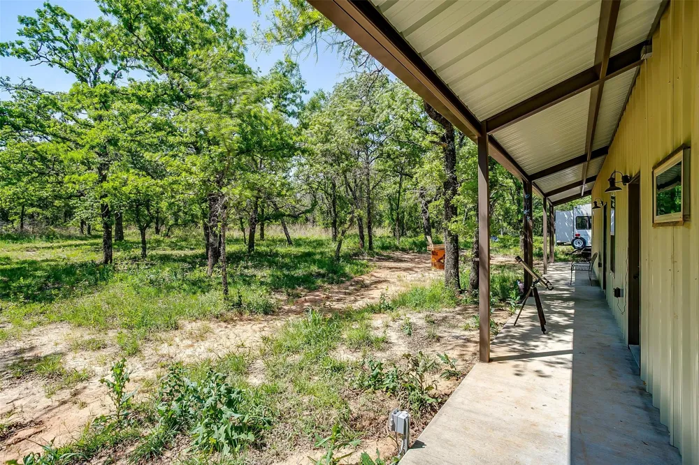 313 Broken Rd Road Perrin, TX 76486