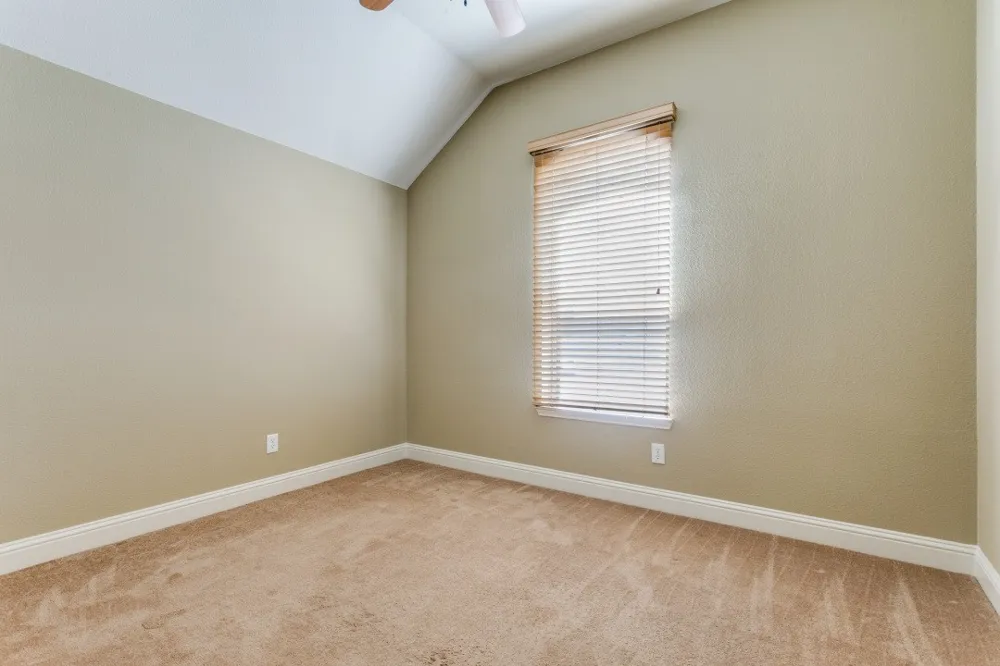 2609 Valencia Lane Denton, TX 76210