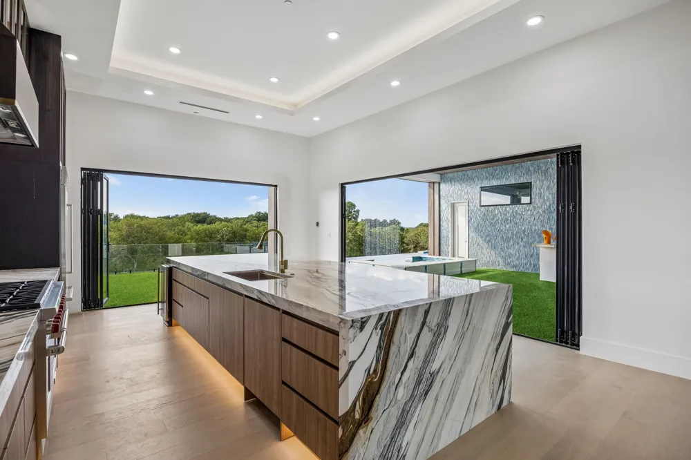 2800 Kimball Avenue Southlake, TX 76092