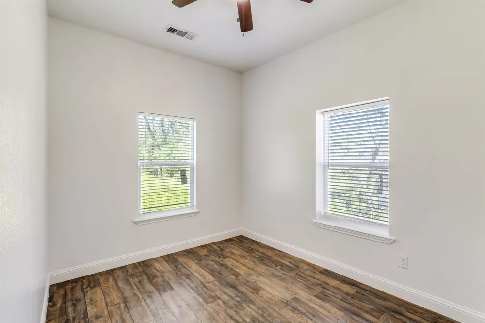 2323 Stoneman Street Dallas, TX 75215