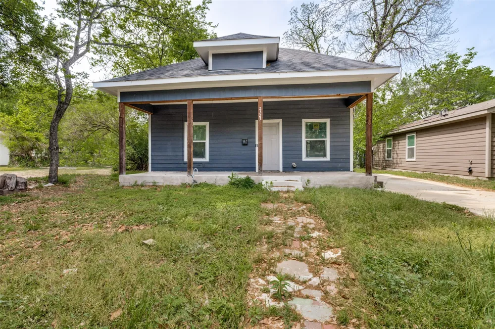 2323 Stoneman Street Dallas, TX 75215