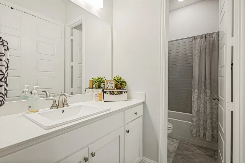 1508 Bearpath Way Gunter, TX 75058