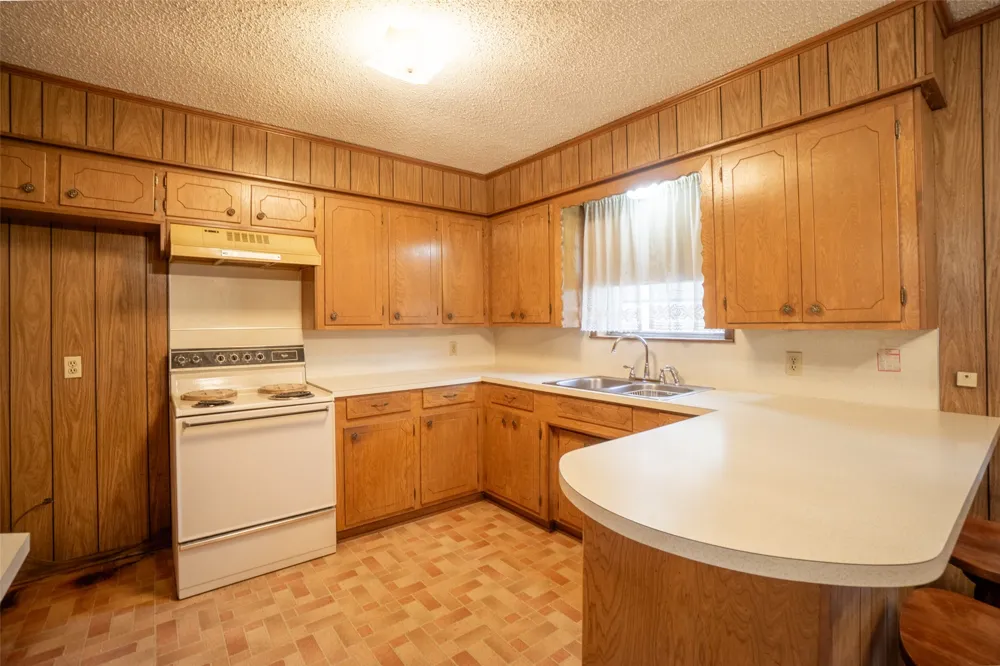 22330 State Highway 64 Canton, TX 75103