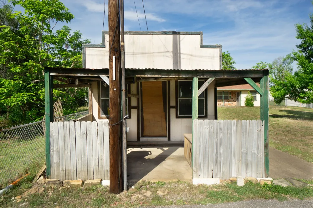 22330 State Highway 64 Canton, TX 75103