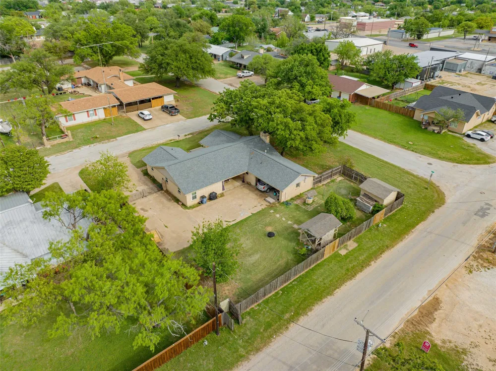 201 Westwood Street Breckenridge, TX 76424