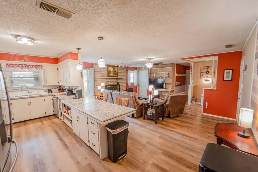 201 Westwood Street Breckenridge, TX 76424