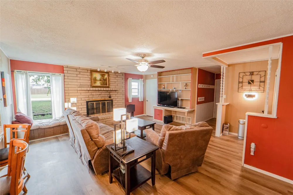 201 Westwood Street Breckenridge, TX 76424